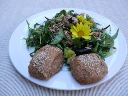 Lente Maaltijdsalade met Eetbare Bloemen