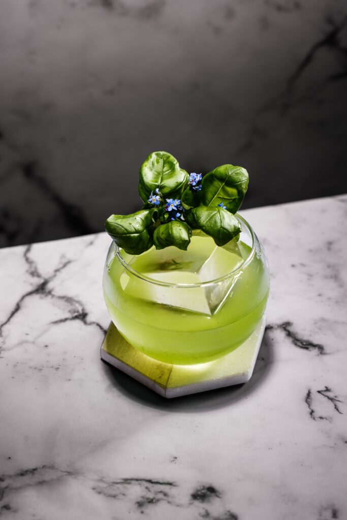 FLUÈRE BASIL SMASH mocktail