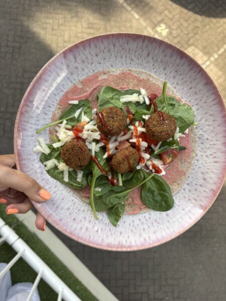 Falafel Wrap met Biet en Appel🍎🧆🍅