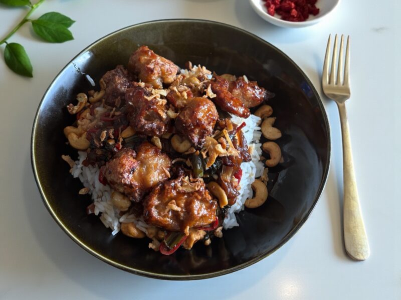 Thaise kip-cashew met rijst