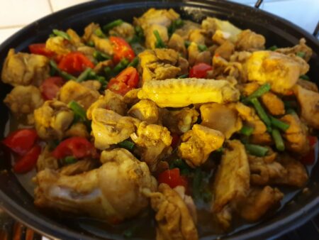 Surinaamse Kip met Koolhydraatarme Roti