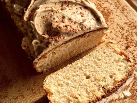 Gezondere Pumpkin Spice Kwark Cake met Lotus Topping