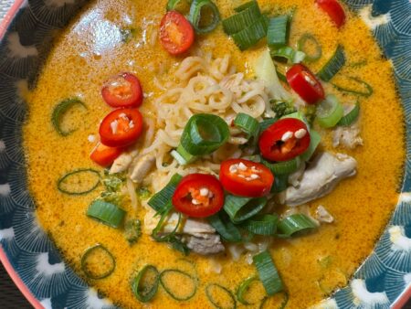 Spicy noodle soup