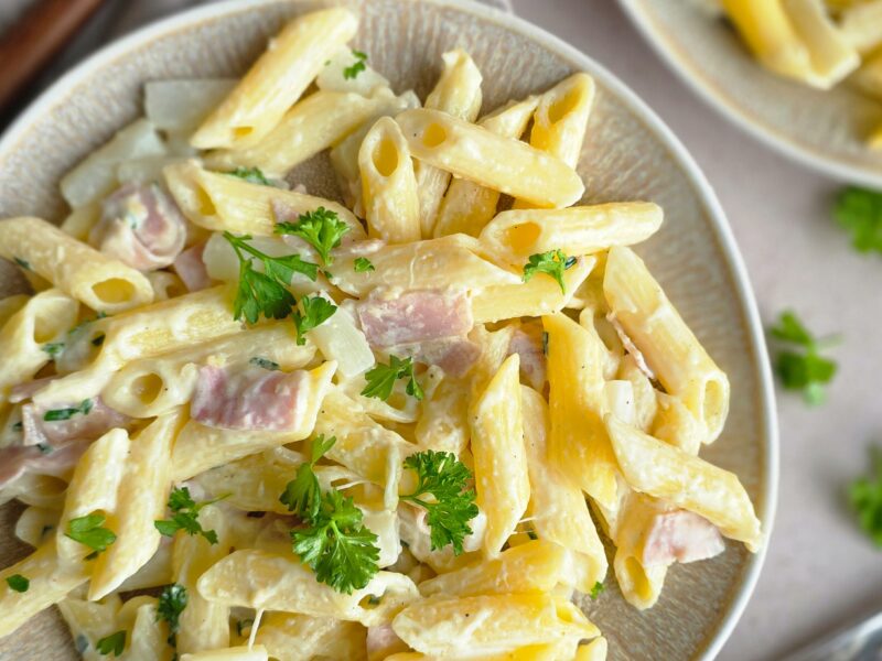 Penne met asperges en ham