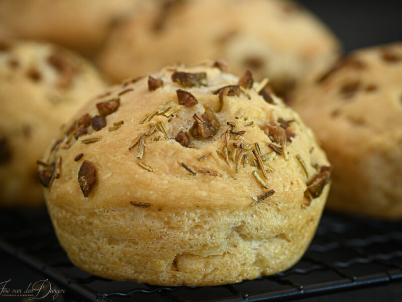 Focaccia muffins