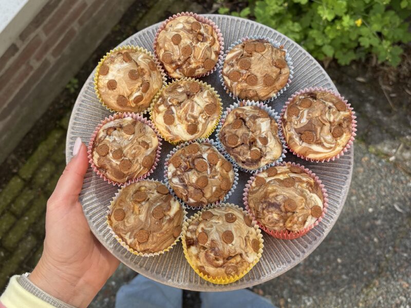 Appelkaneel kwark cupcakejes met schuddebuikjes
