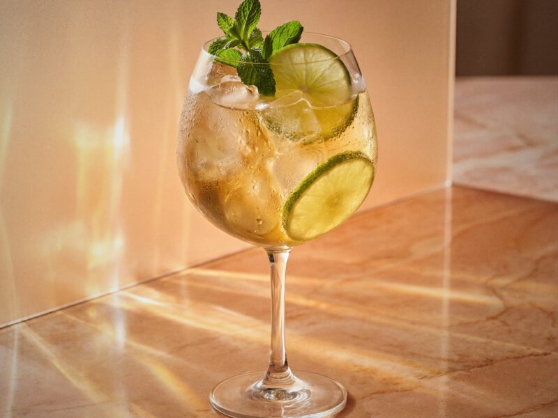 Apricot Brandy Spritz cocktail
