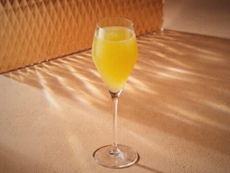 Bellini cocktail