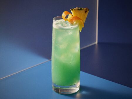 Blue Hawaii cocktail