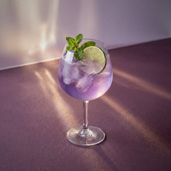 Parfait d’Amour Spritz cocktail