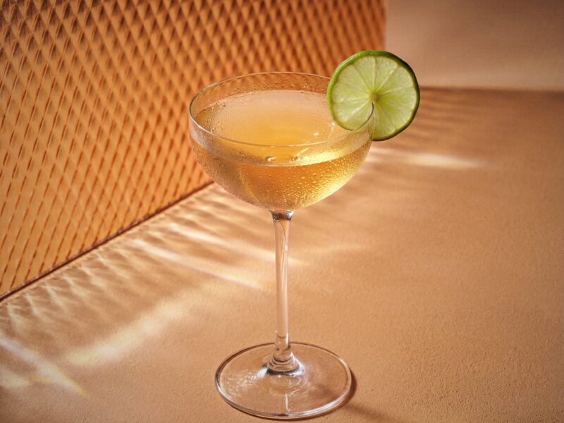 Peach Fizz cocktail