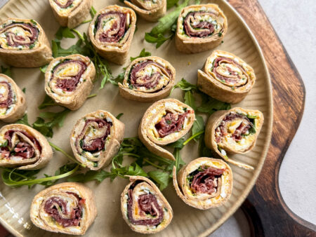 Wraprolletjes met Runderrookvlees