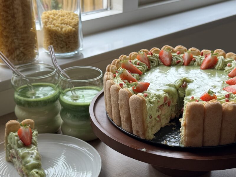Strawberry-Matcha Taart