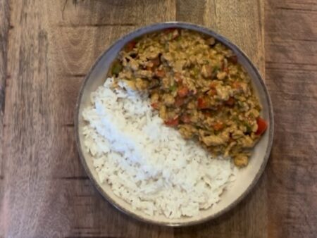 Romige Curry Kipgehakt Bowl