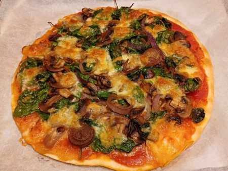 Pizza met spinazie